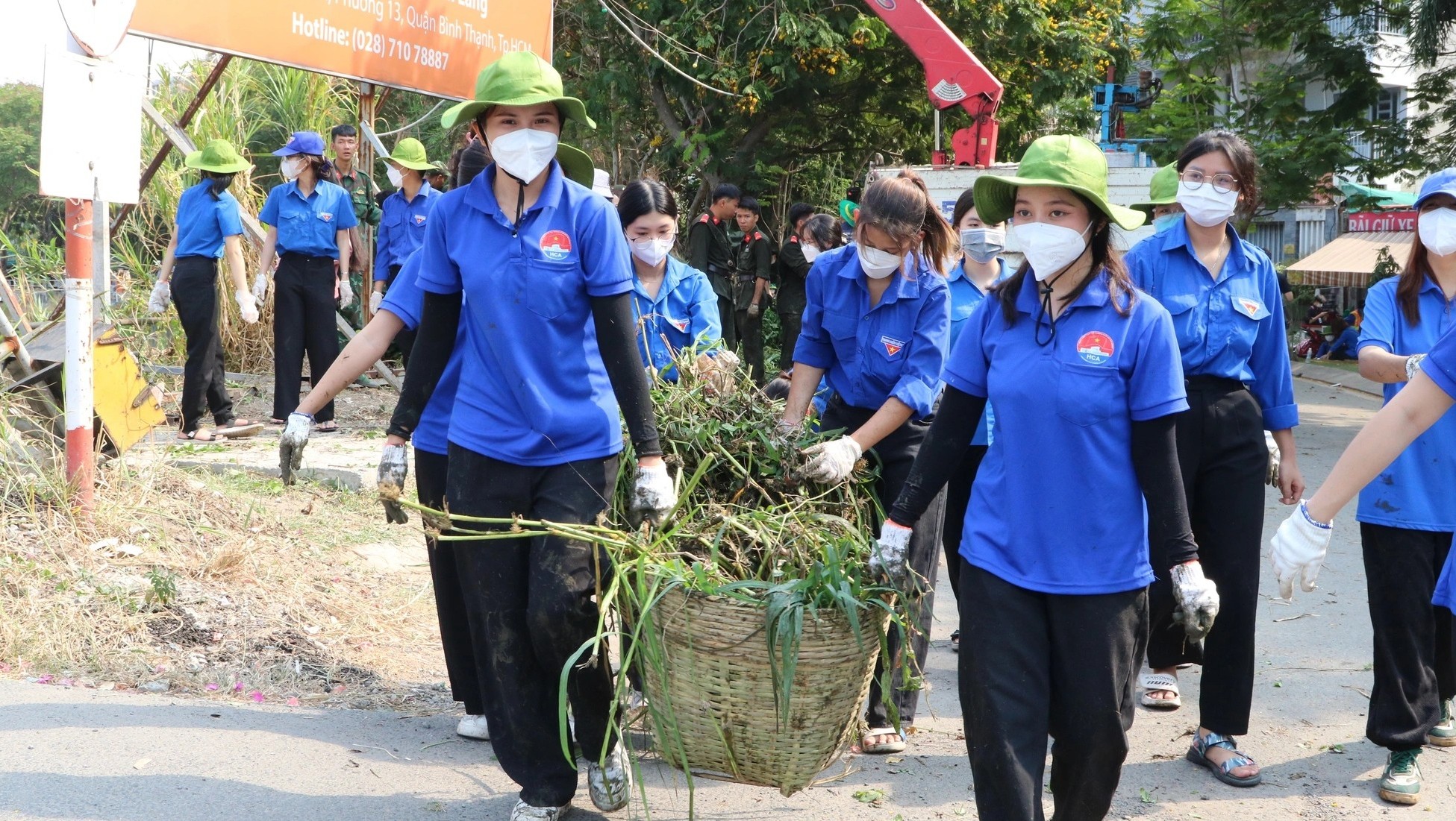 Ảnh lao động công ích